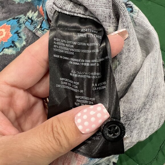 Volcom Mens Small Short Sleeve Button Front Shirt - Picture 5 of 5